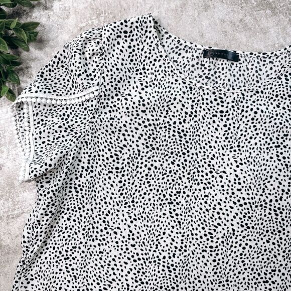 Pretty Garden Black & White Dalmatian Print Blouse Size Large - Picture 1 of 7